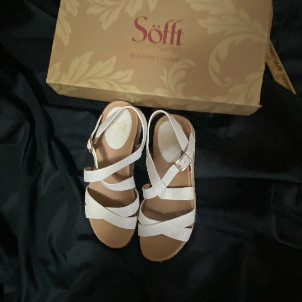 Sofft White Sandals for Women